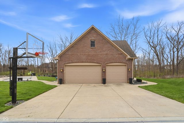 1291 N Blue Spruce Court, Greenfield, IN 46140