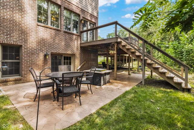 1291 N Blue Spruce Court, Greenfield, IN 46140