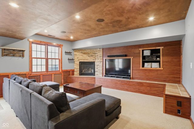 1291 N Blue Spruce Court, Greenfield, IN 46140