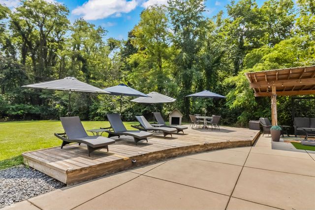 1291 N Blue Spruce Court, Greenfield, IN 46140