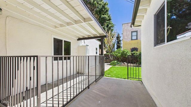 1232 N El Centro Avenue, Los Angeles, CA 90038