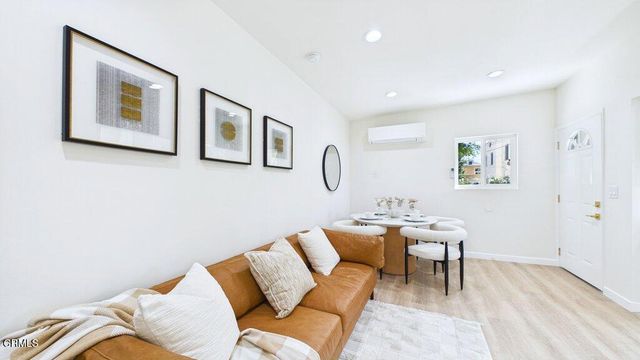 1232 N El Centro Avenue, Los Angeles, CA 90038