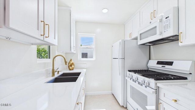 1232 N El Centro Avenue, Los Angeles, CA 90038