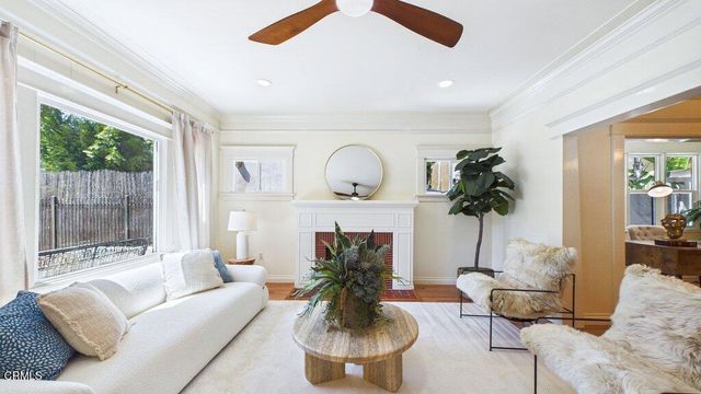 1232 N El Centro Avenue, Los Angeles, CA 90038