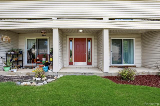 44481 Savery Drive, Canton Charter Township, MI 48187