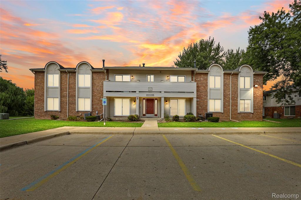 44481 Savery Drive, Canton Charter Township, MI 48187