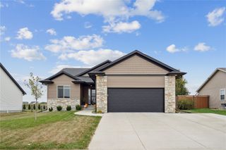 700 Windam Drive, Solon, IA 52333