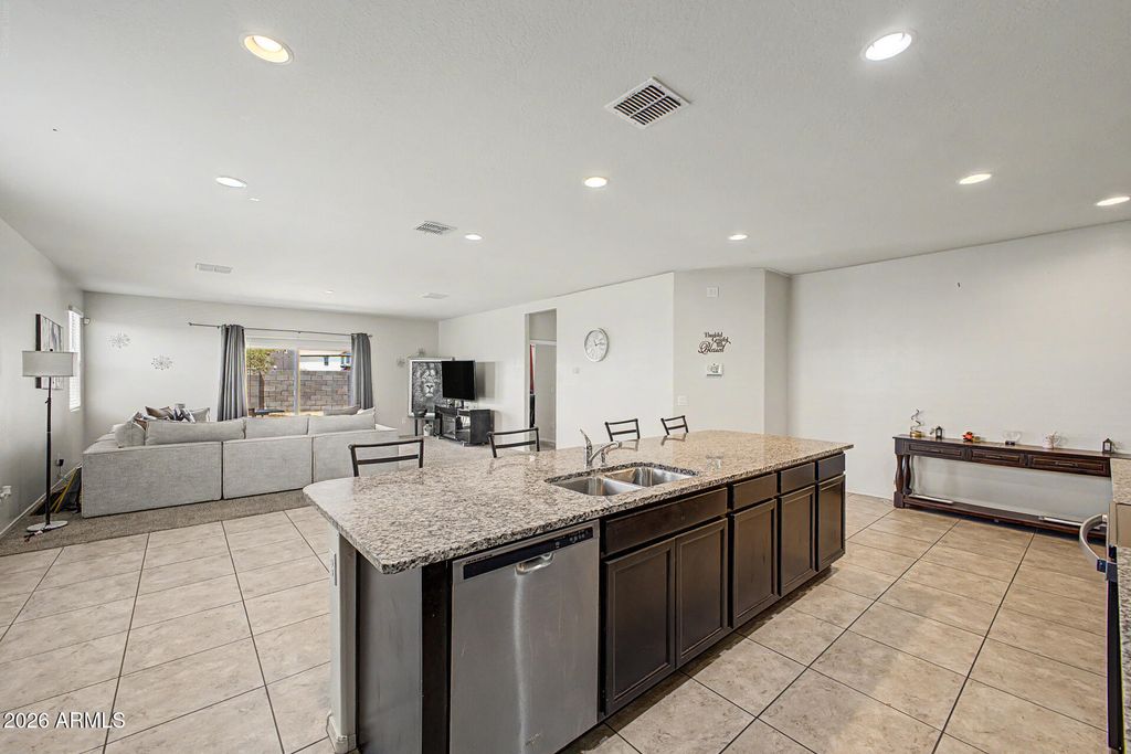 7631 W MIAMI Street, Phoenix, AZ 85043 — photo 4