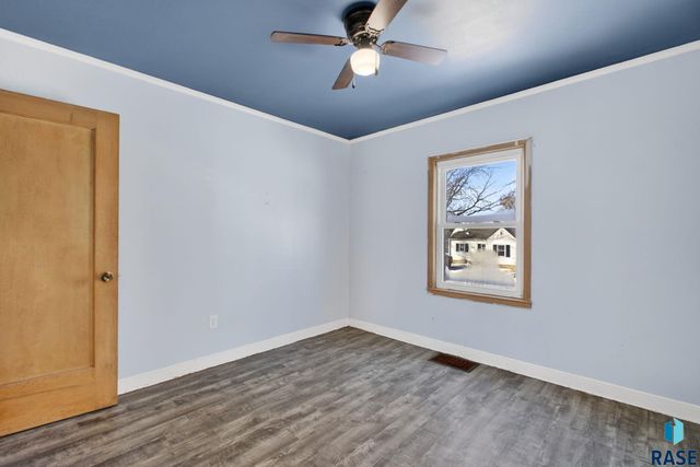 536 S Glendale Ave Avenue, Sioux Falls, SD 57104