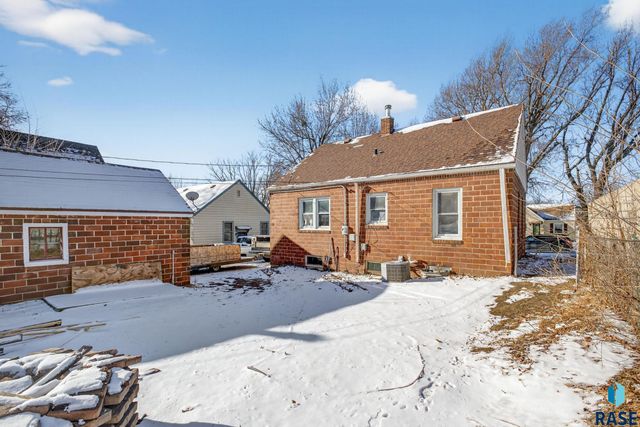 536 S Glendale Ave Avenue, Sioux Falls, SD 57104