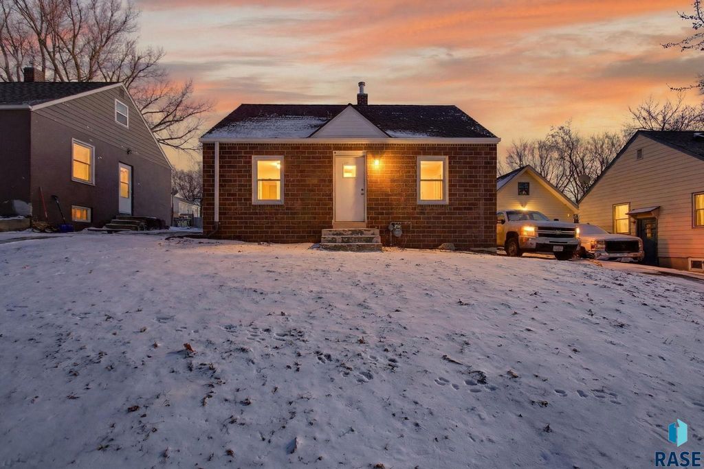 536 S Glendale Ave Avenue, Sioux Falls, SD 57104