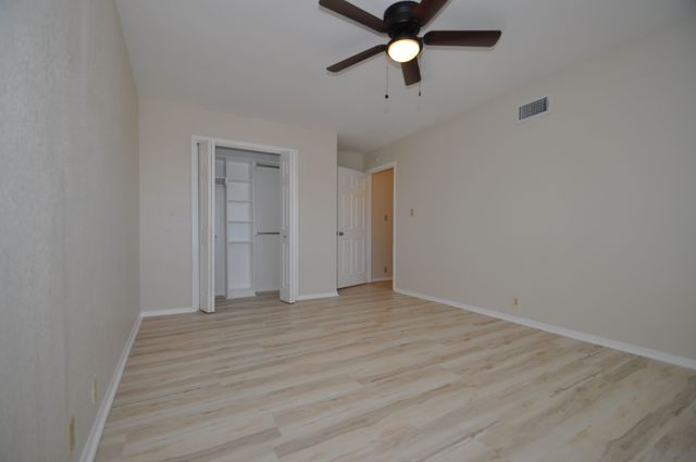 2610 W Highland Drive, Granbury, TX 76049
