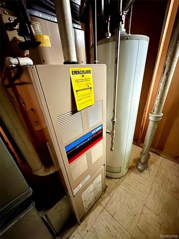 1618 Detroit Avenue, Lincoln Park, MI 48146