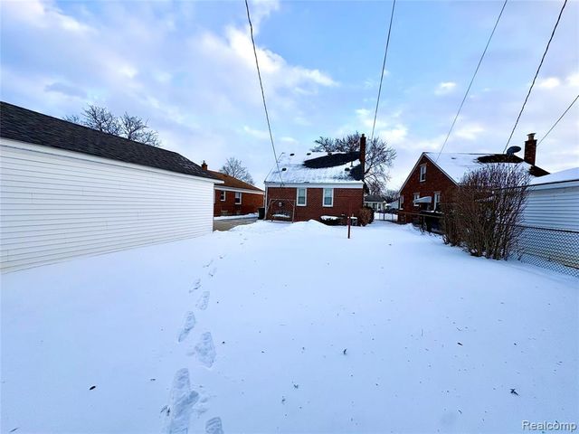 1618 Detroit Avenue, Lincoln Park, MI 48146