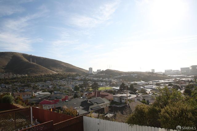 654 Ash Avenue, South San Francisco, CA 94080