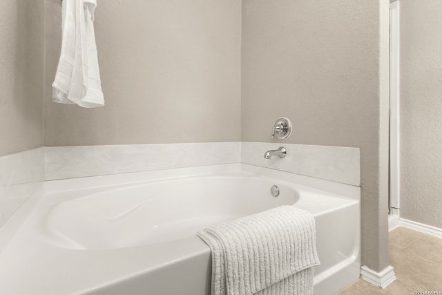 7402 Derby Vis, Selma, TX 78154