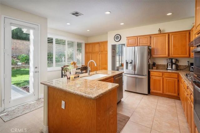 27500 Berkshire Hills, Valencia, CA 91354