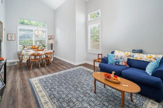 27500 Berkshire Hills, Valencia, CA 91354
