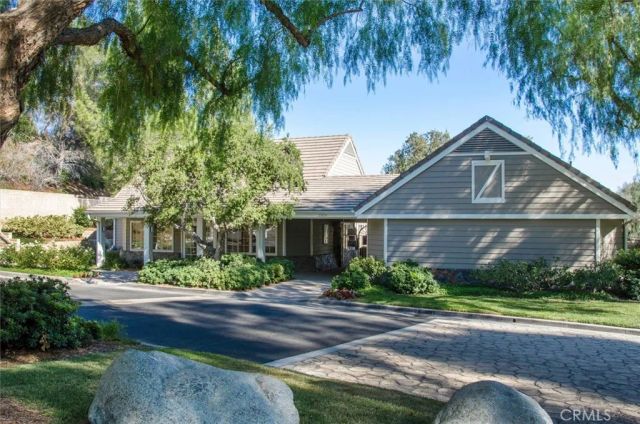 27500 Berkshire Hills, Valencia, CA 91354