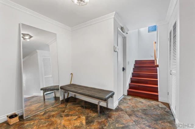6960 Caminito Curva, San Diego, CA 92119