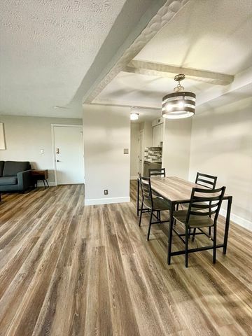 502 Oak St 12, Brockton, MA 02301