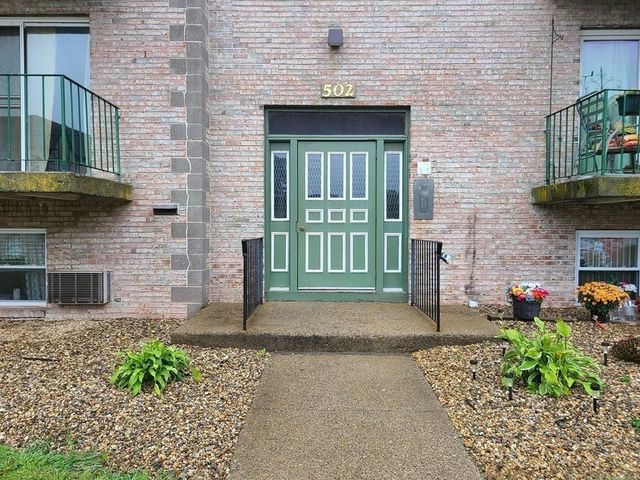 502 Oak St 12, Brockton, MA 02301