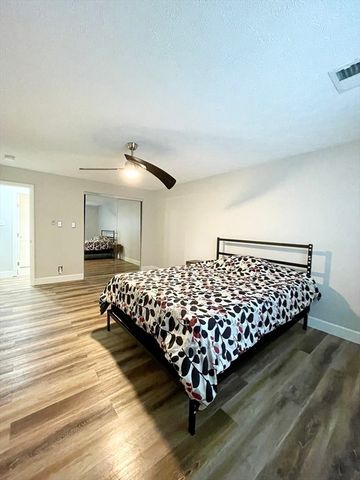 502 Oak St 12, Brockton, MA 02301