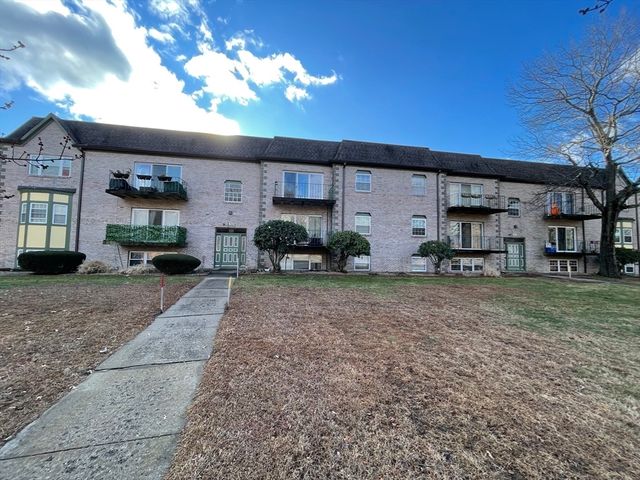 502 Oak St 12, Brockton, MA 02301