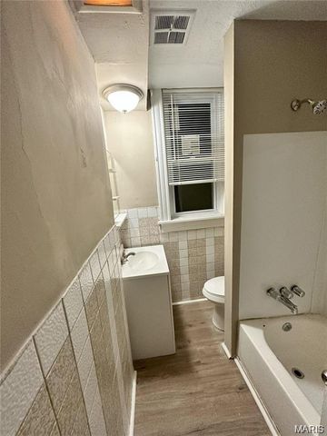 3125 Clay Avenue, St Louis, MO 63115