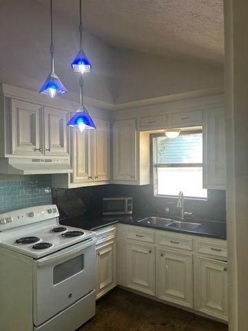 6214 Jim Street, Houston, TX 77092