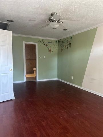 6214 Jim Street, Houston, TX 77092