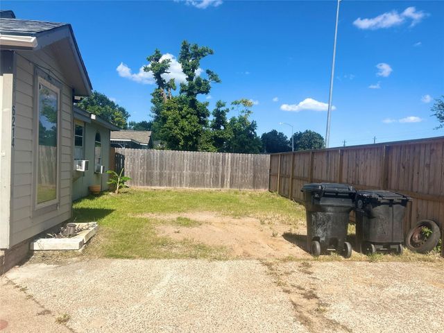 6214 Jim Street, Houston, TX 77092