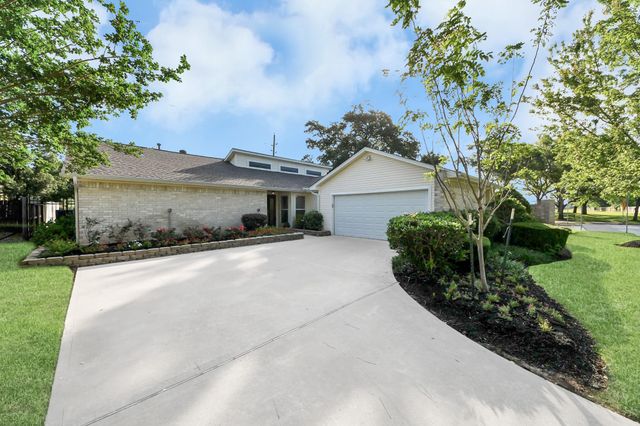 2623 Sugar Mill Drive, Sugar Land, TX 77479