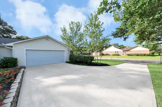 2623 Sugar Mill Drive, Sugar Land, TX 77479