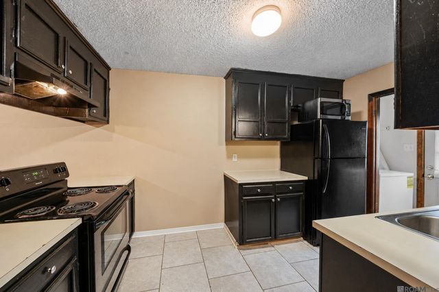 8150 Baringer Rd, Baton Rouge, LA 70817