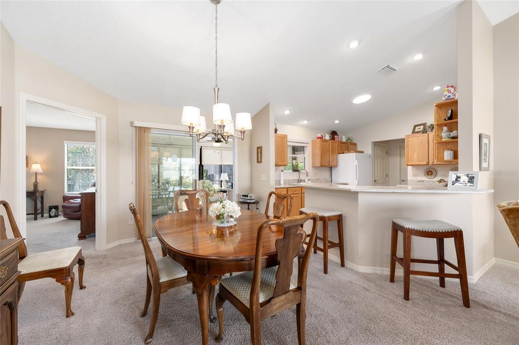 Image 13 of property listing at 771 FENWICK LOOP, The Villages, FL 32163