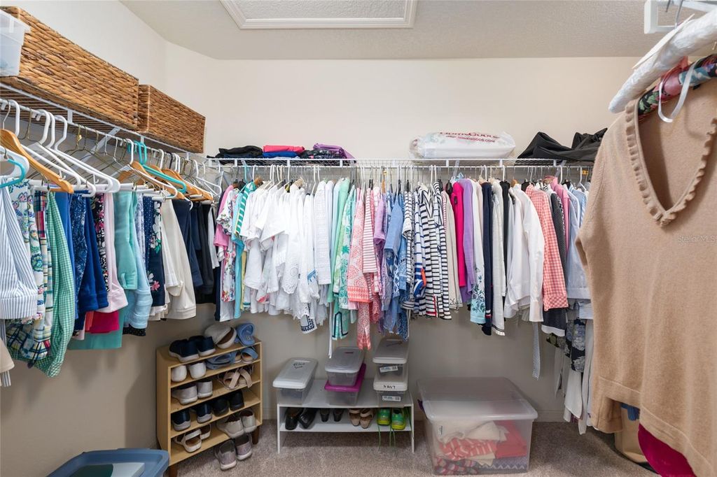 Image 32 of property listing at 771 FENWICK LOOP, The Villages, FL 32163