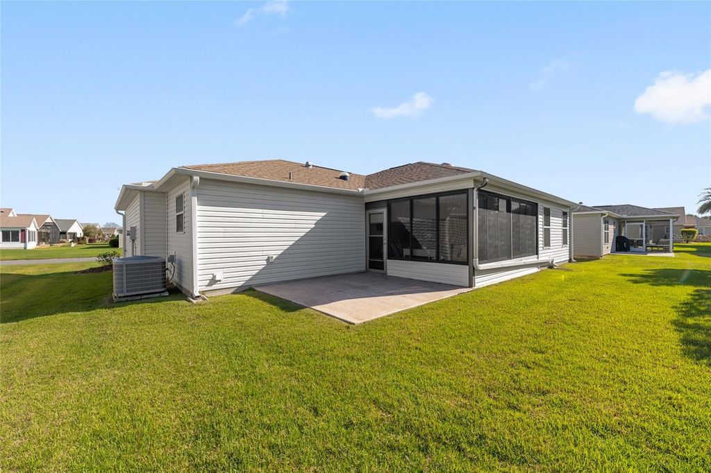 Image 48 of property listing at 771 FENWICK LOOP, The Villages, FL 32163