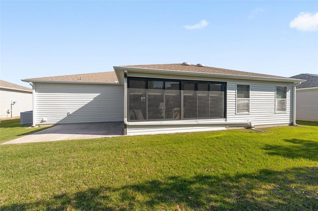 Image 50 of property listing at 771 FENWICK LOOP, The Villages, FL 32163