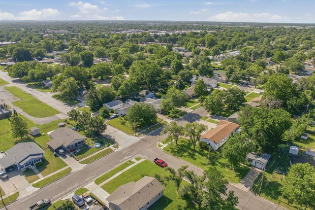 2908 S Millwood, Wichita, KS 67217