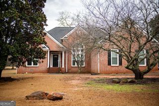 651 Chesterfield Road, Bogart, GA 30622