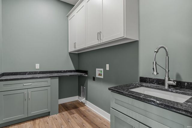 10419 Chestnut Creek Boulevard, Fort Wayne, IN 46814