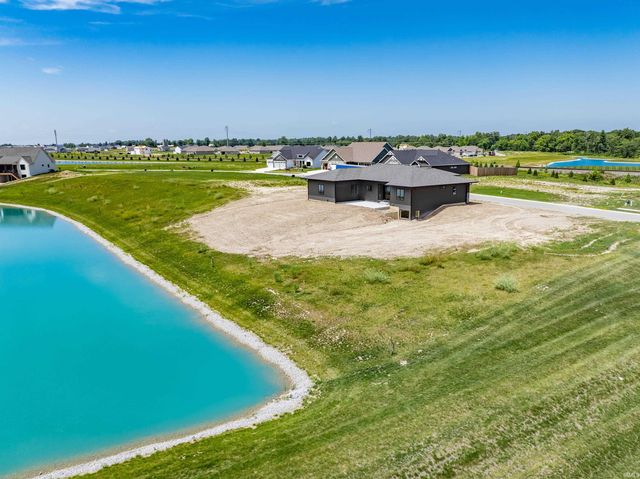 10419 Chestnut Creek Boulevard, Fort Wayne, IN 46814