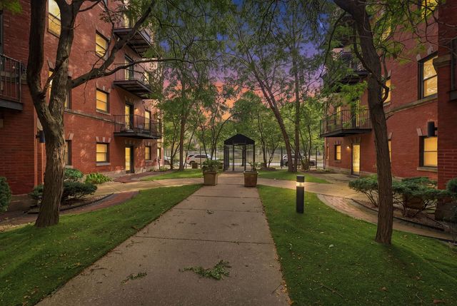 5944 S King Drive 1E, Chicago, IL 60637