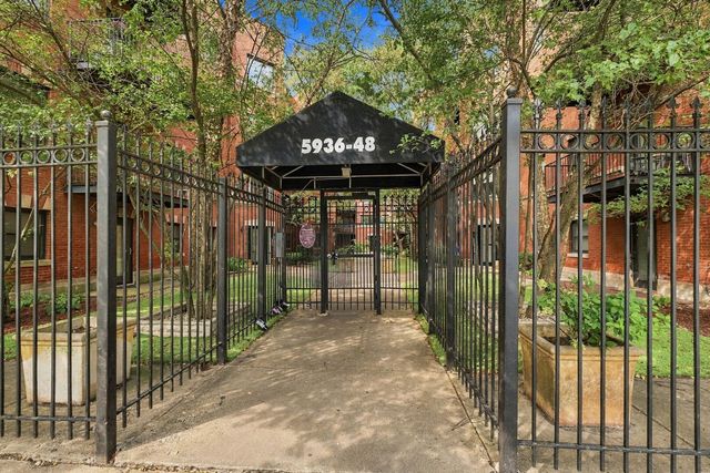 5944 S King Drive 1E, Chicago, IL 60637