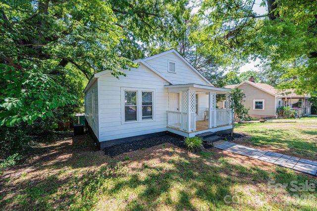 423 N Davis Avenue, Newton, NC 28658