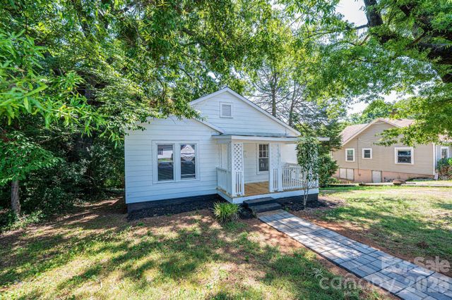 423 N Davis Avenue, Newton, NC 28658