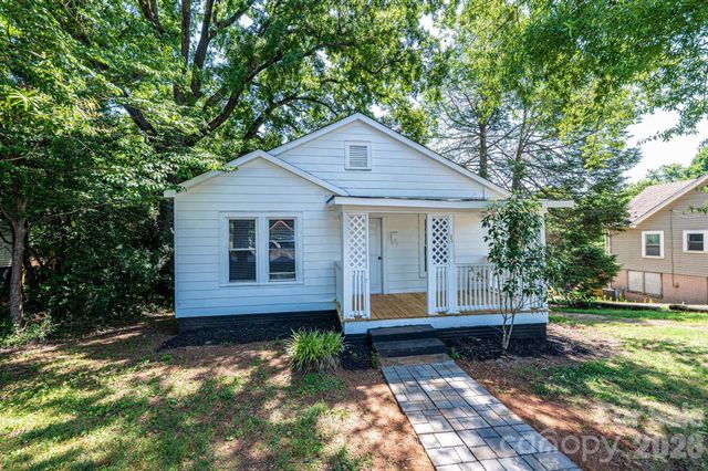 423 N Davis Avenue, Newton, NC 28658