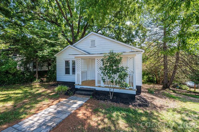 423 N Davis Avenue, Newton, NC 28658