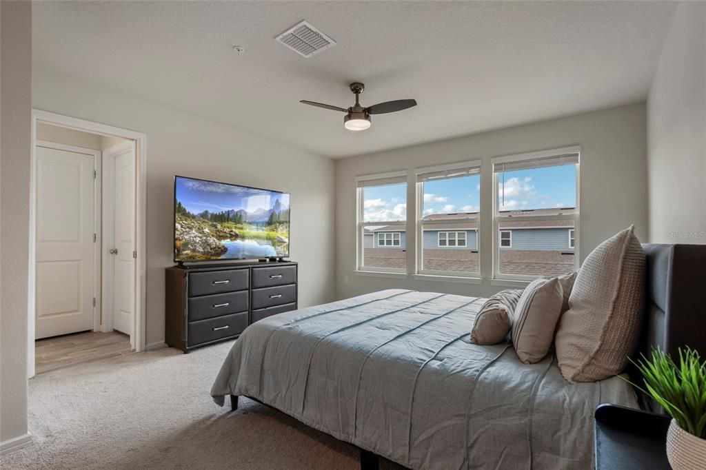 Image 33 of property listing at 14390 ORCHID ISLAND DRIVE, Orlando, FL 32827